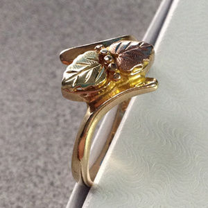 10k solid gold ring with Black Hills Gold leaves